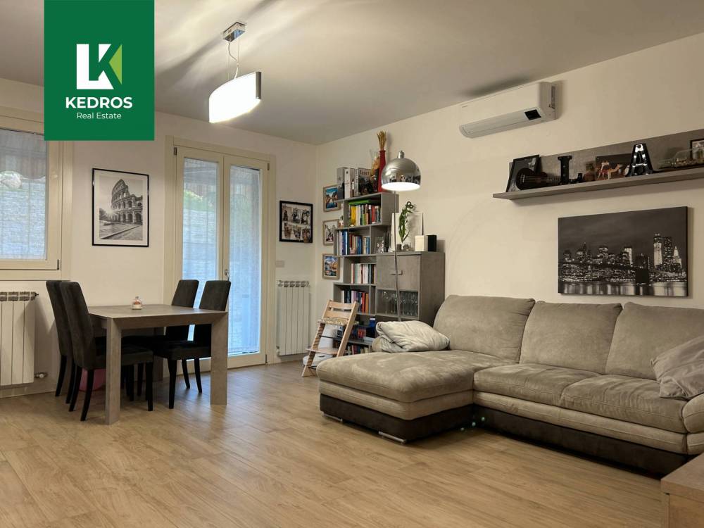 casa indipendente in vendita a Barasso