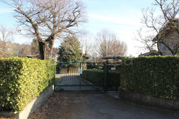 appartamento in vendita a Barasso