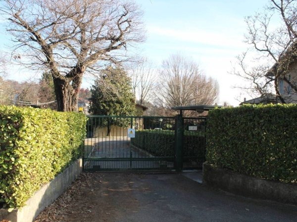 appartamento in vendita a Barasso