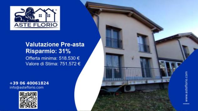 casa indipendente in vendita a Barasso