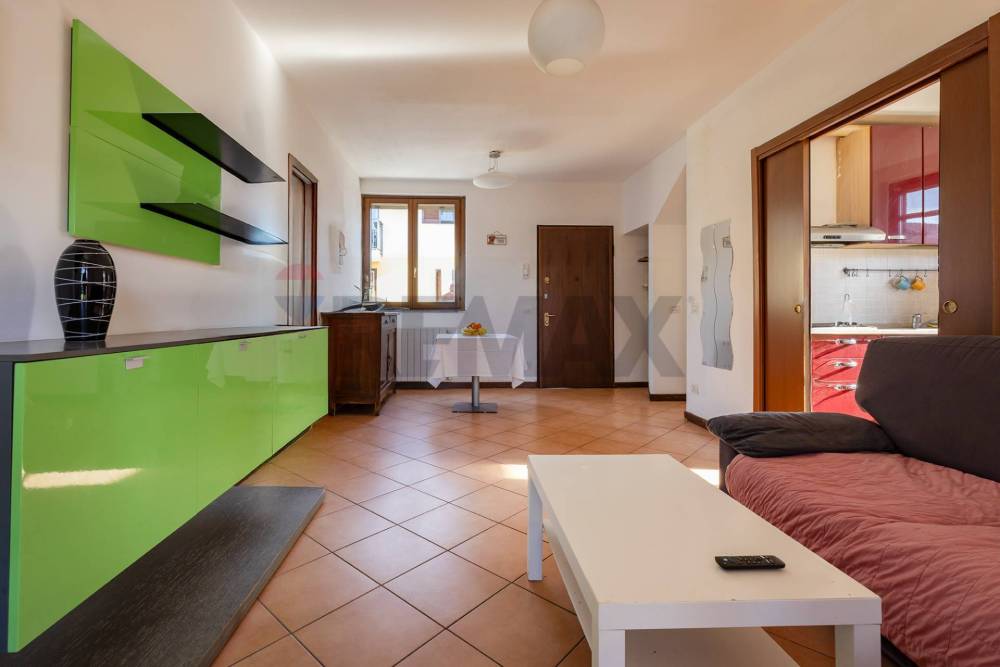 casa indipendente in vendita a Barasso