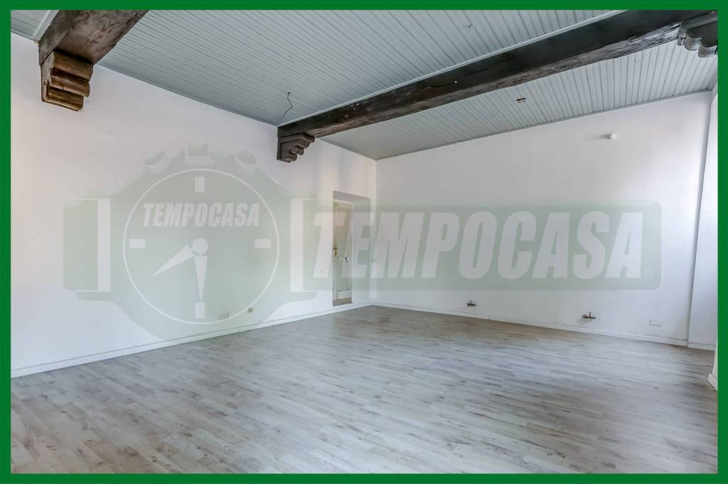 appartamento in vendita a Barasso