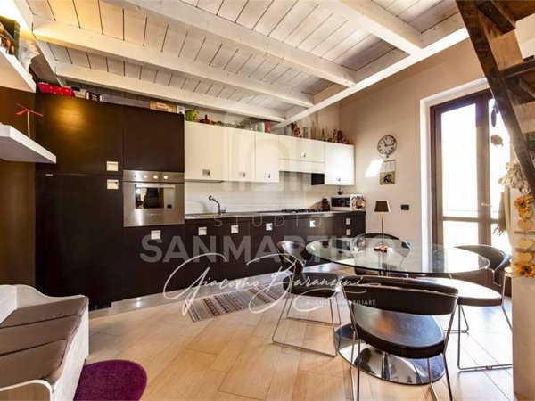 appartamento in vendita a Barasso