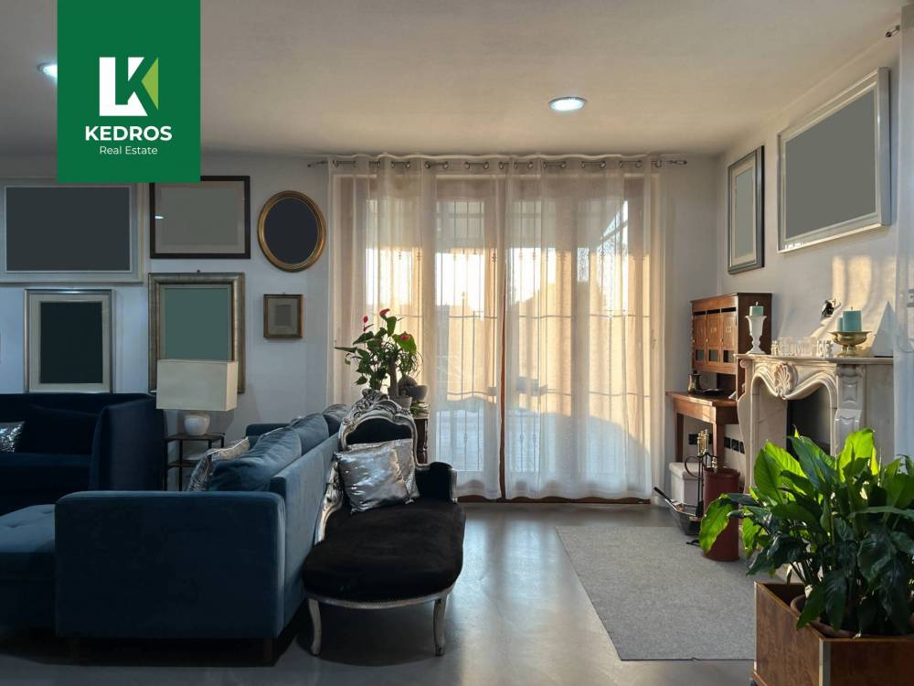 casa indipendente in vendita a Barasso