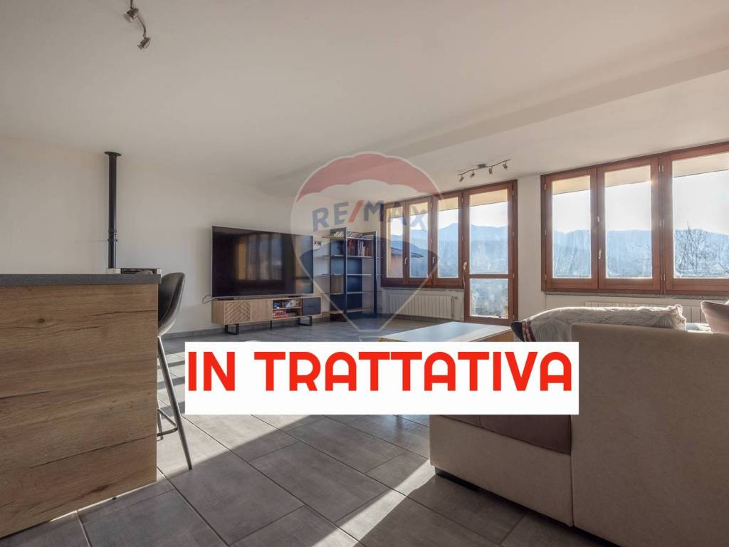 casa indipendente in vendita a Bedero Valcuvia