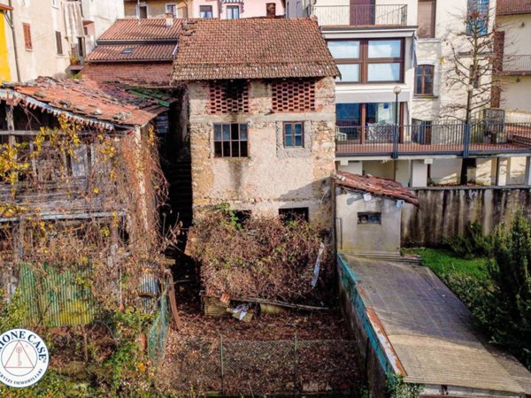 casa indipendente in vendita a Bedero Valcuvia