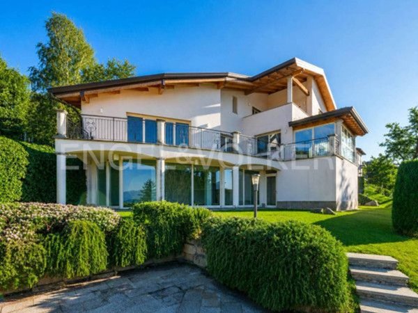 casa indipendente in vendita a Bedero Valcuvia