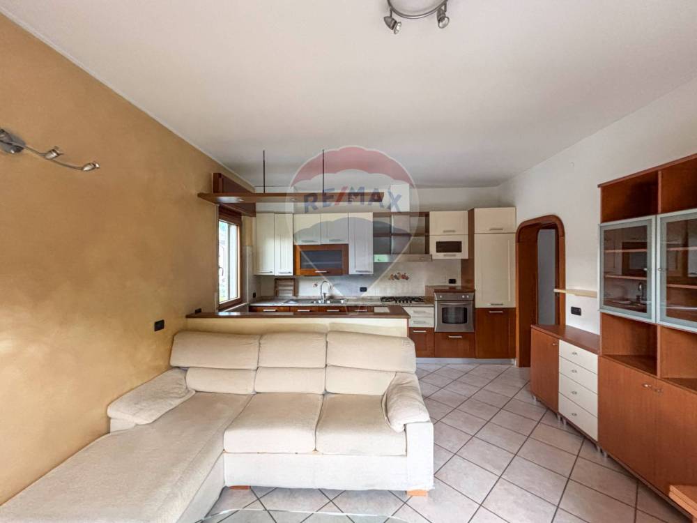 appartamento in vendita a Besano