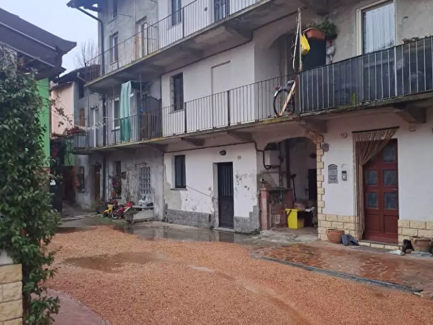 appartamento in vendita a Besano