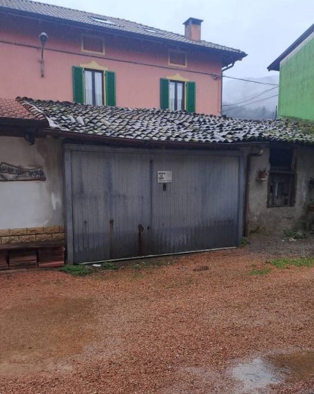 appartamento in vendita a Besano