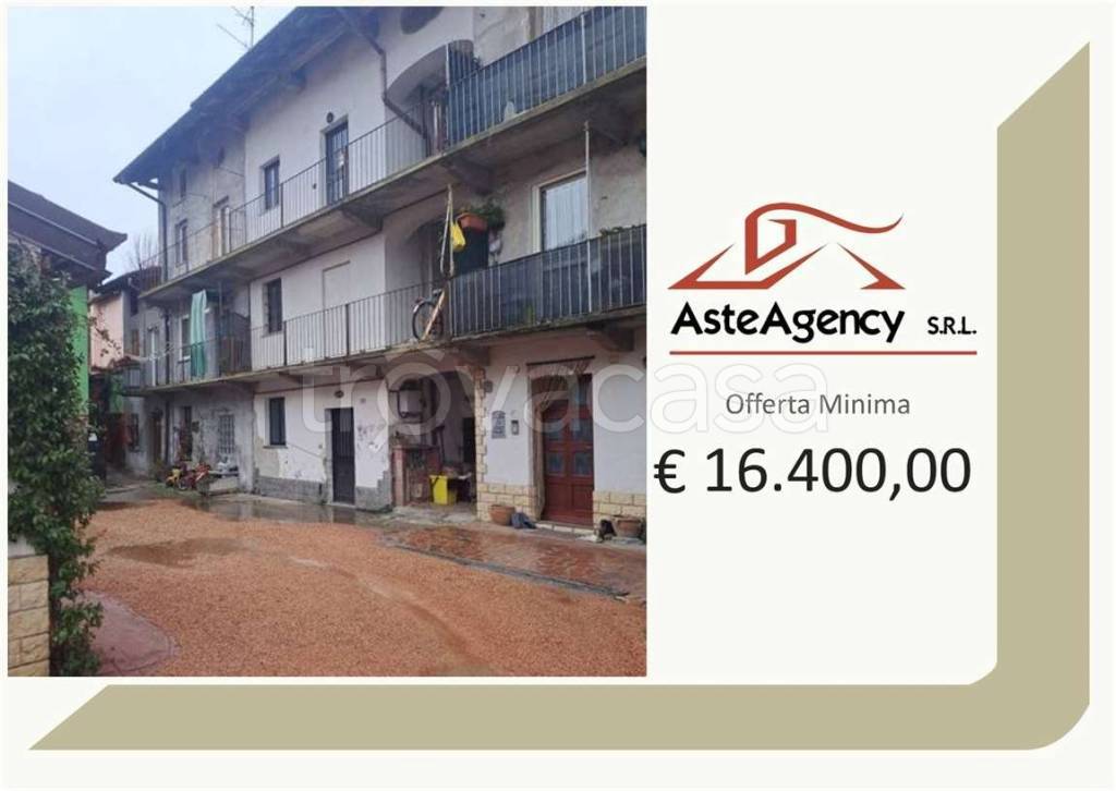 appartamento in vendita a Besano