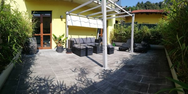 appartamento in vendita a Besano