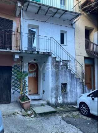 appartamento in vendita a Besano