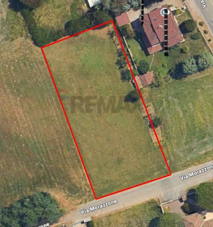 terreno edificabile in vendita a Besano