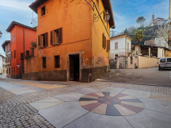 appartamento in vendita a Besano