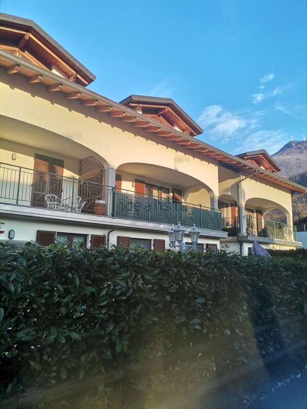 appartamento in vendita a Besano