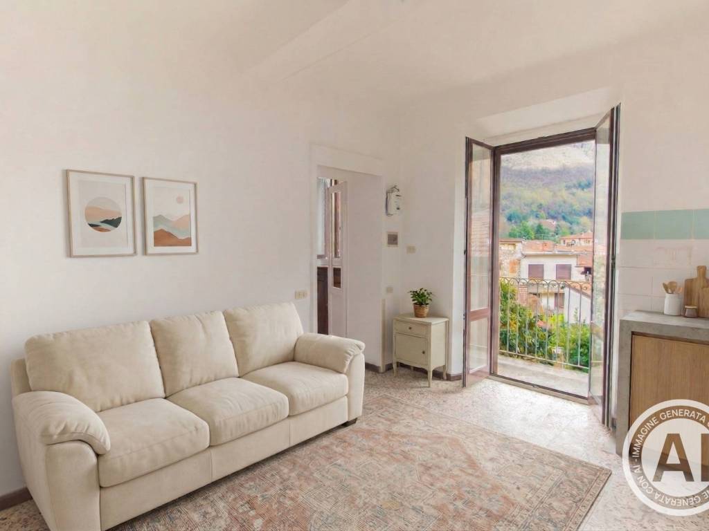 appartamento in vendita a Besano