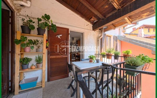 appartamento in vendita a Besano in zona Monte San Martino