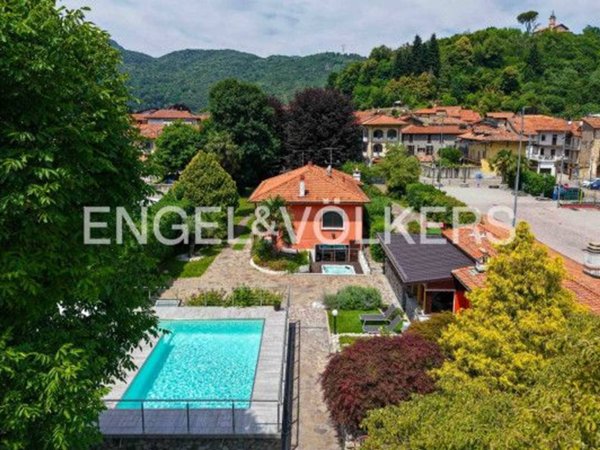 casa indipendente in vendita a Besano in zona Monte San Martino