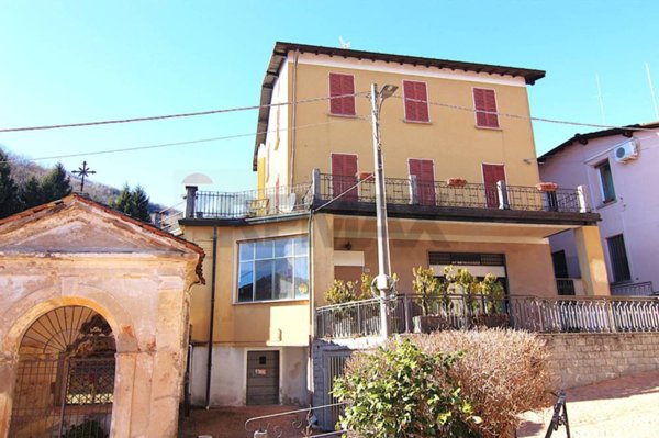 appartamento in vendita a Besano