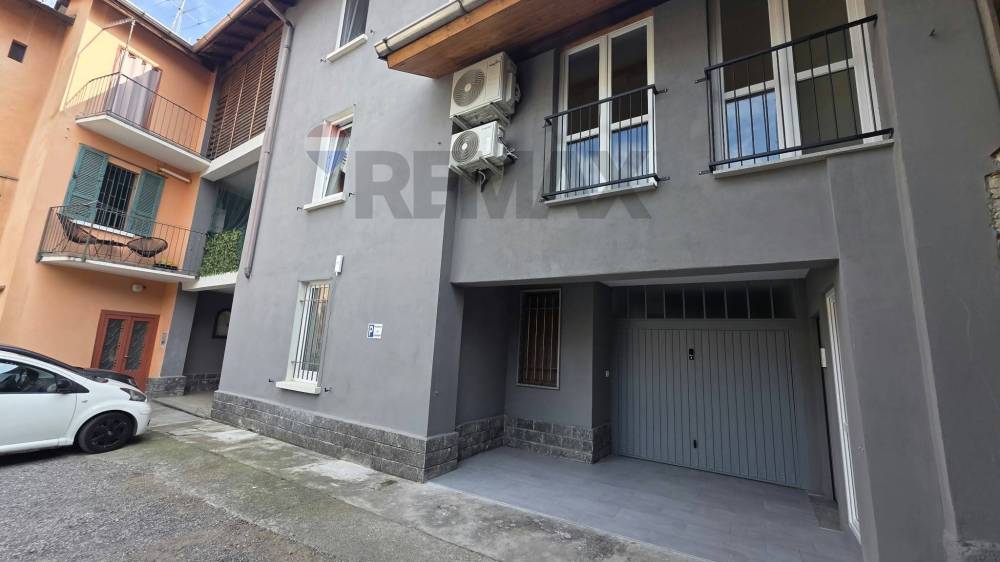 appartamento in vendita a Besano