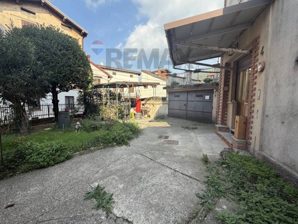 appartamento in vendita a Besano in zona Monte San Martino