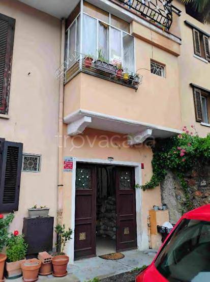 appartamento in vendita a Besano in zona Monte San Martino
