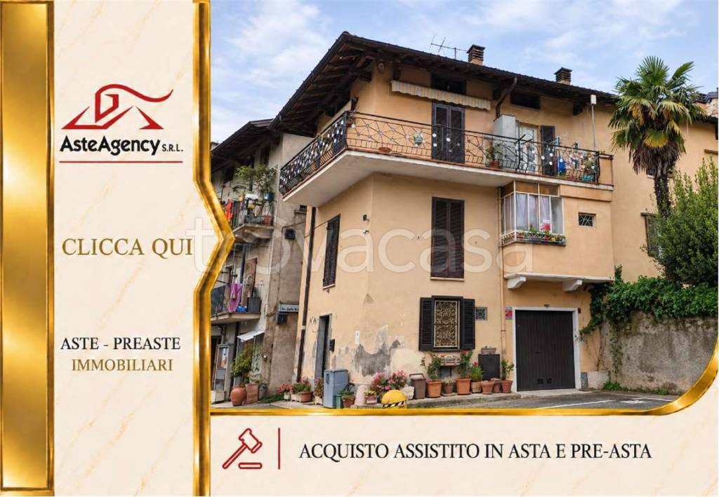 casa indipendente in vendita a Besano in zona Monte San Martino