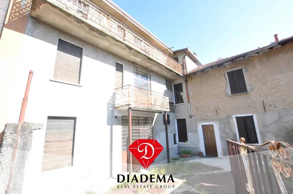casa indipendente in vendita a Besnate