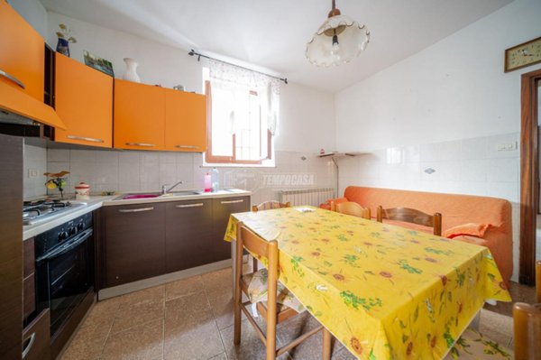 casa indipendente in vendita a Besnate