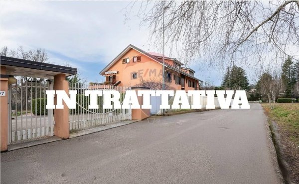 appartamento in vendita a Besnate
