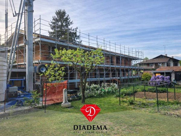 casa indipendente in vendita a Besnate