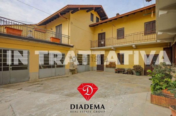 casa semindipendente in vendita a Besnate