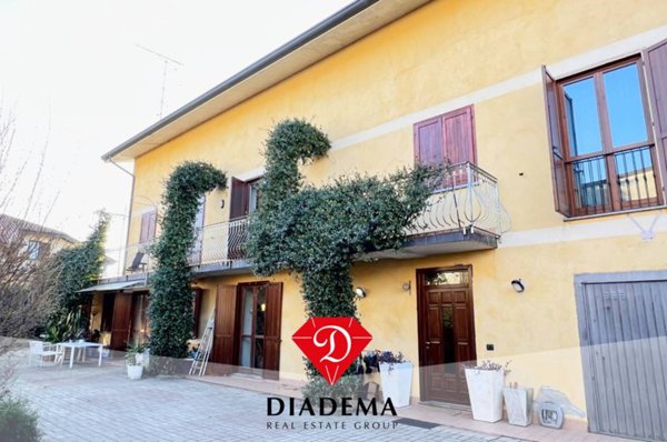 casa indipendente in vendita a Besnate