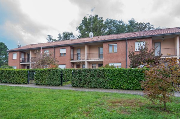 casa indipendente in vendita a Besnate