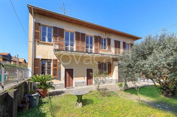 casa indipendente in vendita a Besnate