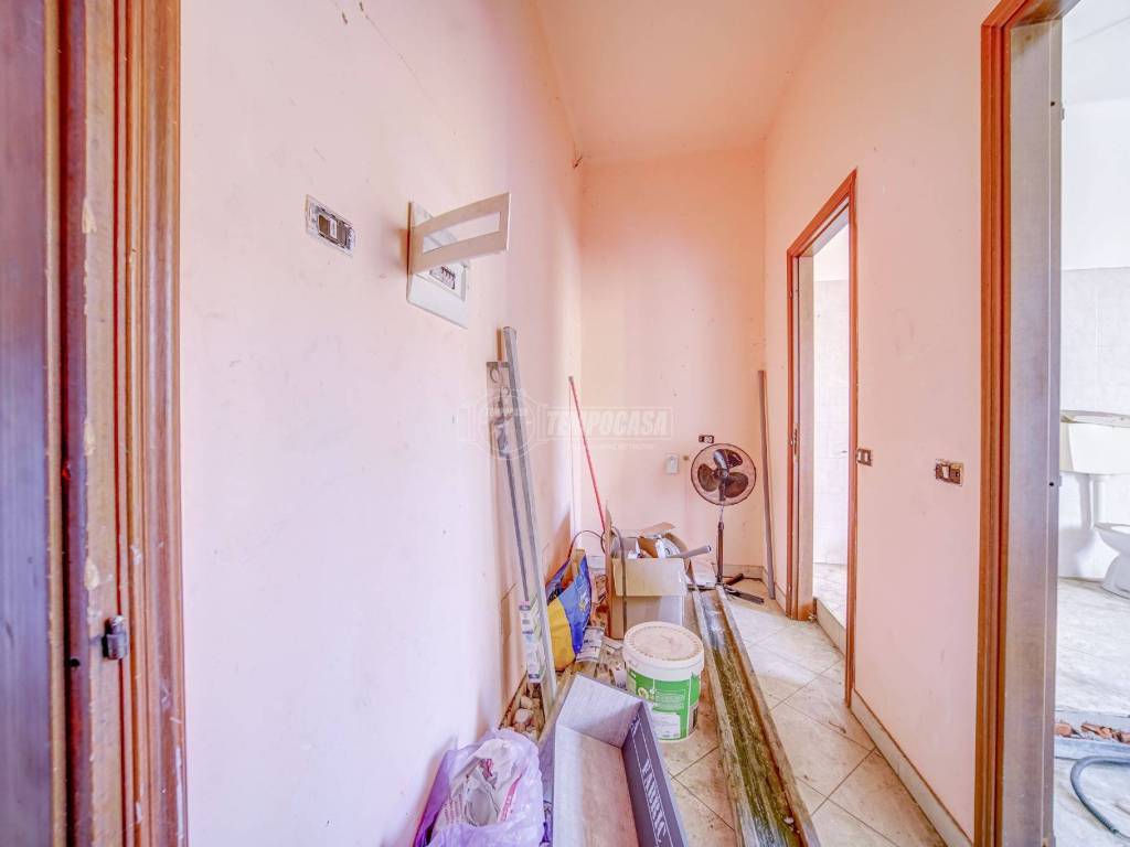 appartamento in vendita a Besnate