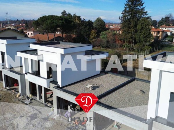 casa indipendente in vendita a Besnate