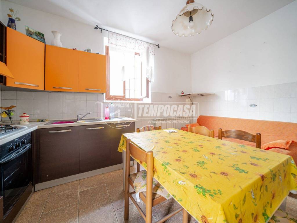 casa indipendente in vendita a Besnate