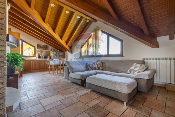 appartamento in vendita a Besnate