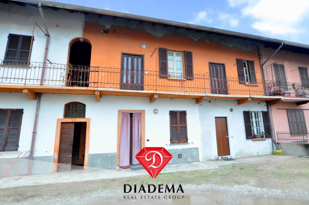 appartamento in vendita a Besnate