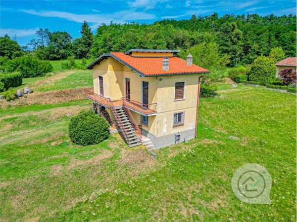 casa indipendente in vendita a Besnate