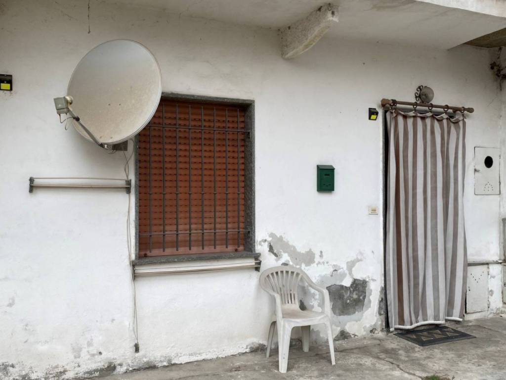 appartamento in vendita a Besnate