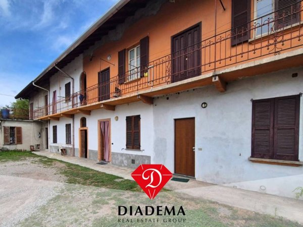 appartamento in vendita a Besnate