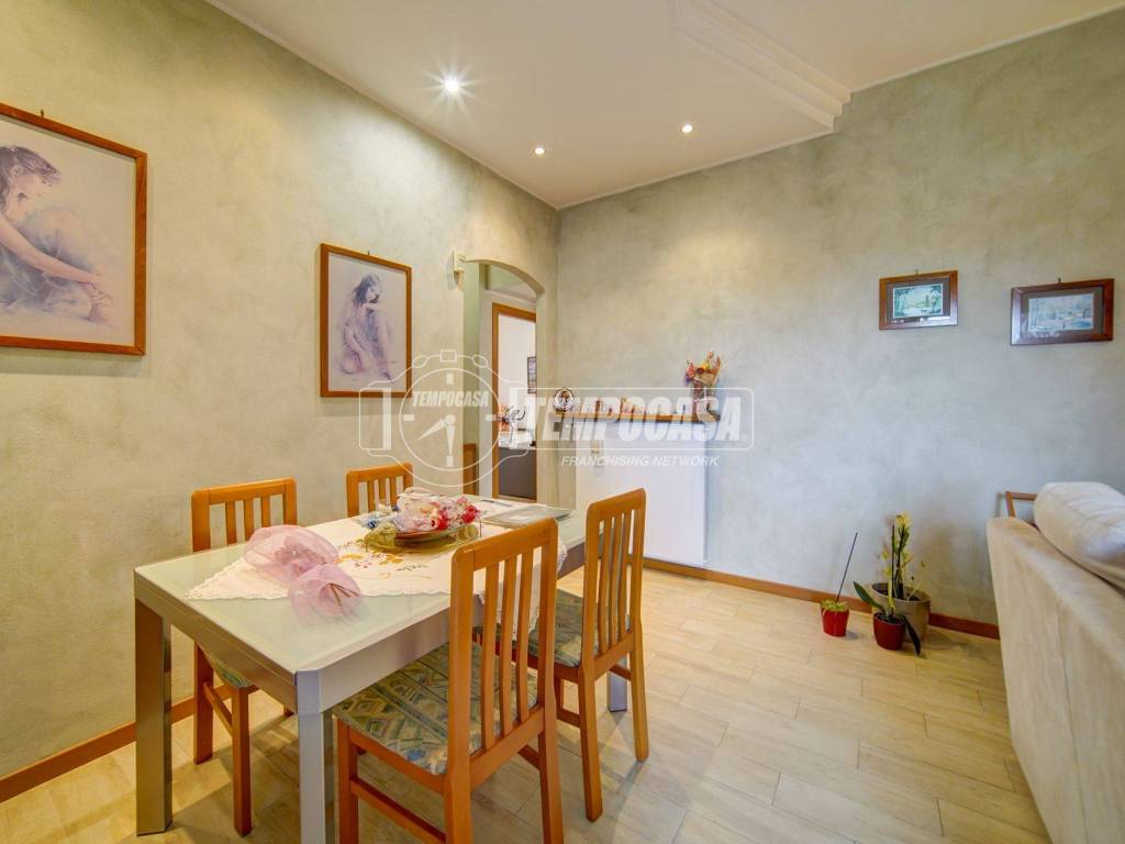 appartamento in vendita a Besnate