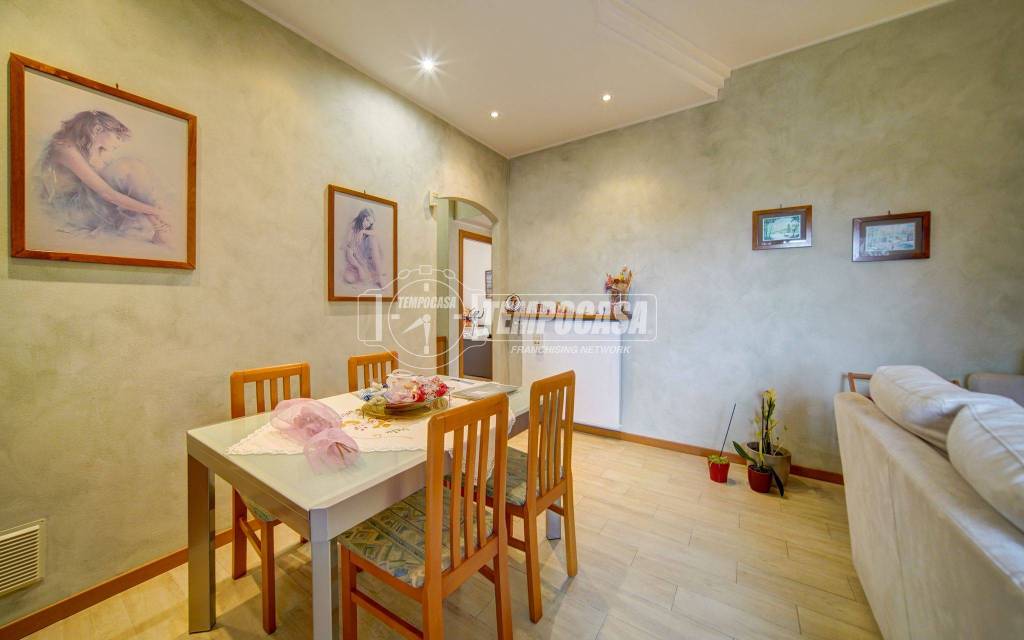 appartamento in vendita a Besnate