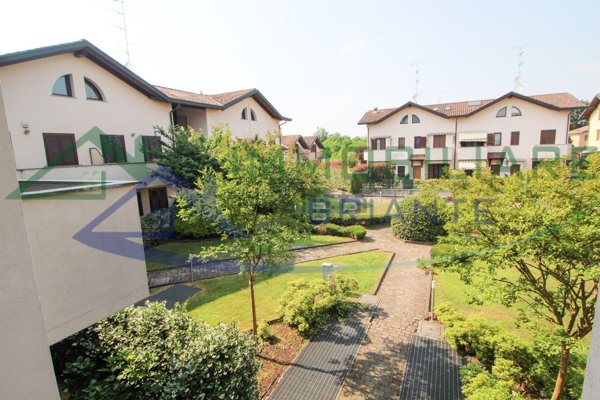 appartamento in vendita a Besnate