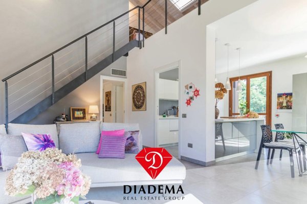 casa indipendente in vendita a Besnate