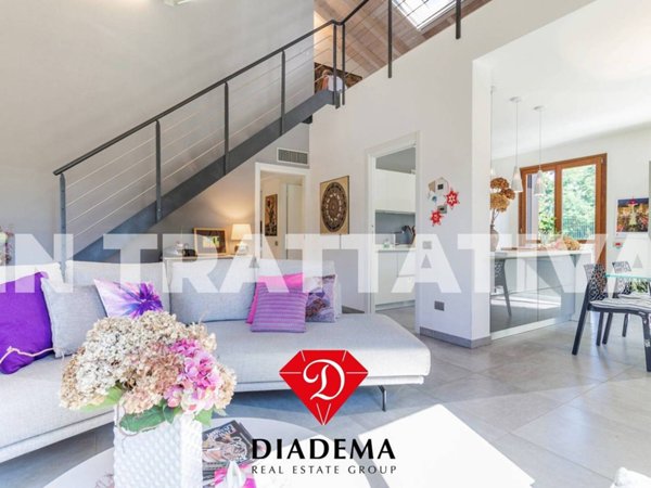 casa indipendente in vendita a Besnate