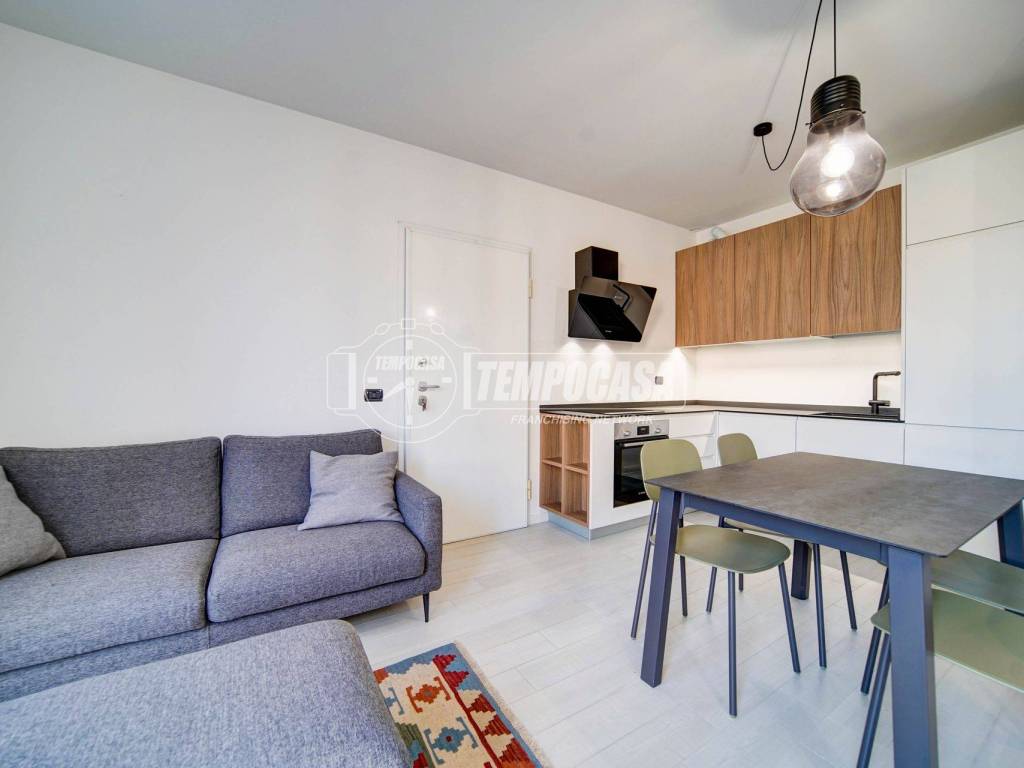 appartamento in vendita a Besnate